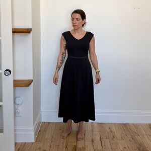 Athleta Black Fit & Flare Midi Dress with Back Cutout – Size Small